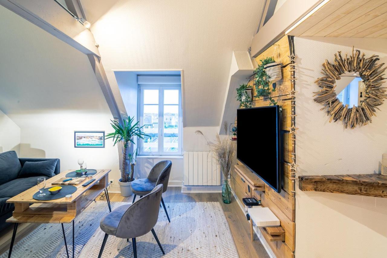 Le Petit Melorien Apartment แซงต์-เมลัวร์-เดส์-ซงด์ ภายนอก รูปภาพ