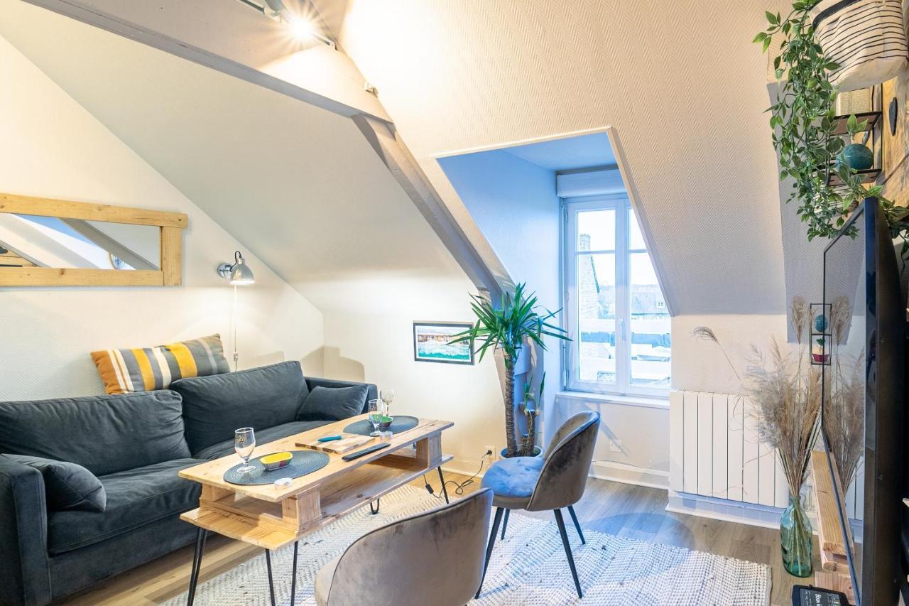 Le Petit Melorien Apartment แซงต์-เมลัวร์-เดส์-ซงด์ ภายนอก รูปภาพ